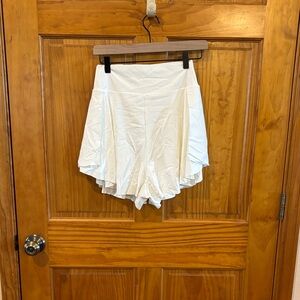 HALARA White Layered Flow Skort Shorts